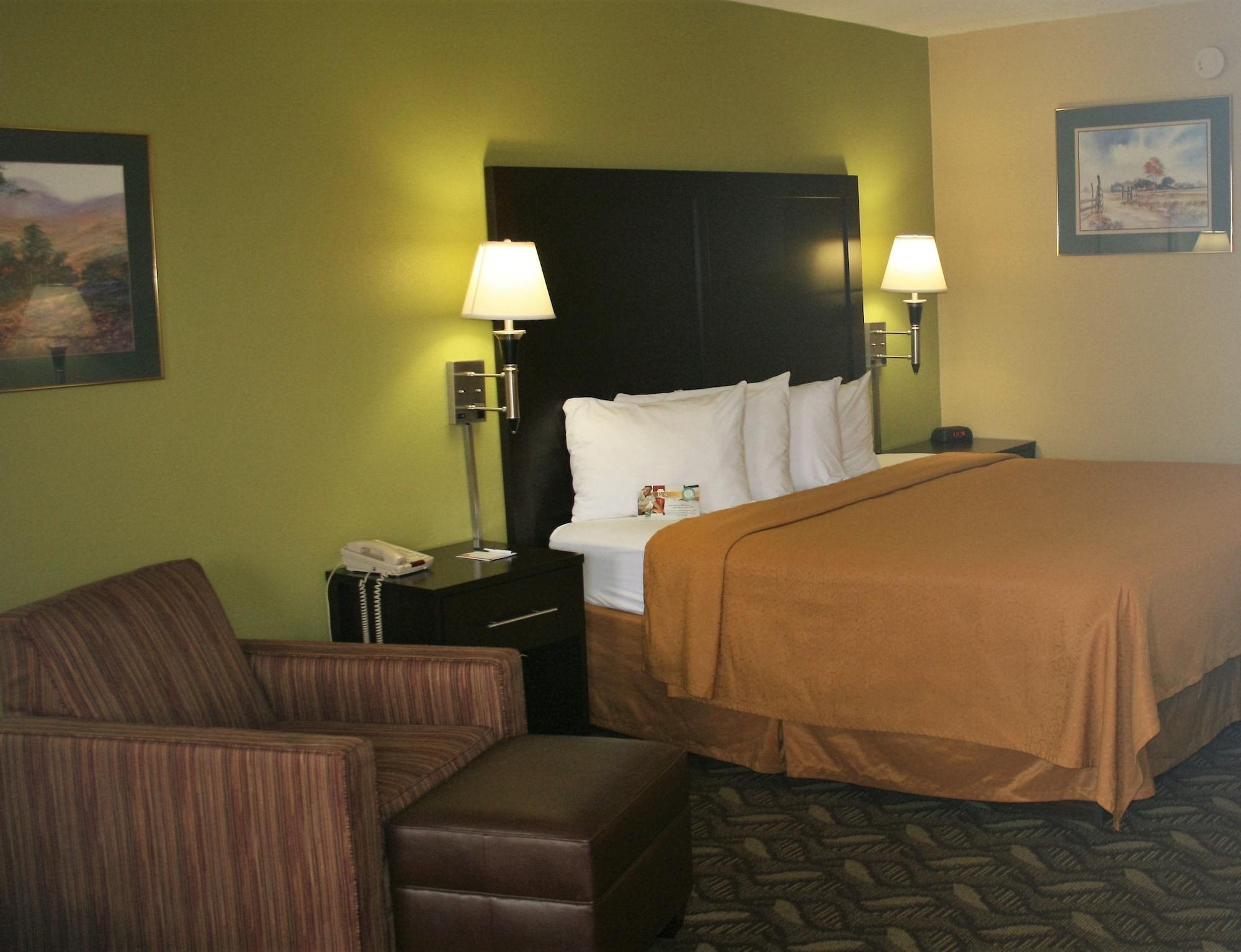 Quality Inn Fredericksburg-Central Park Area Exteriér fotografie