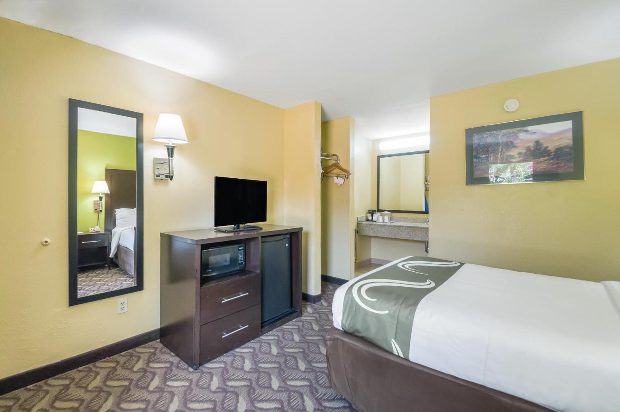 Quality Inn Fredericksburg-Central Park Area Exteriér fotografie