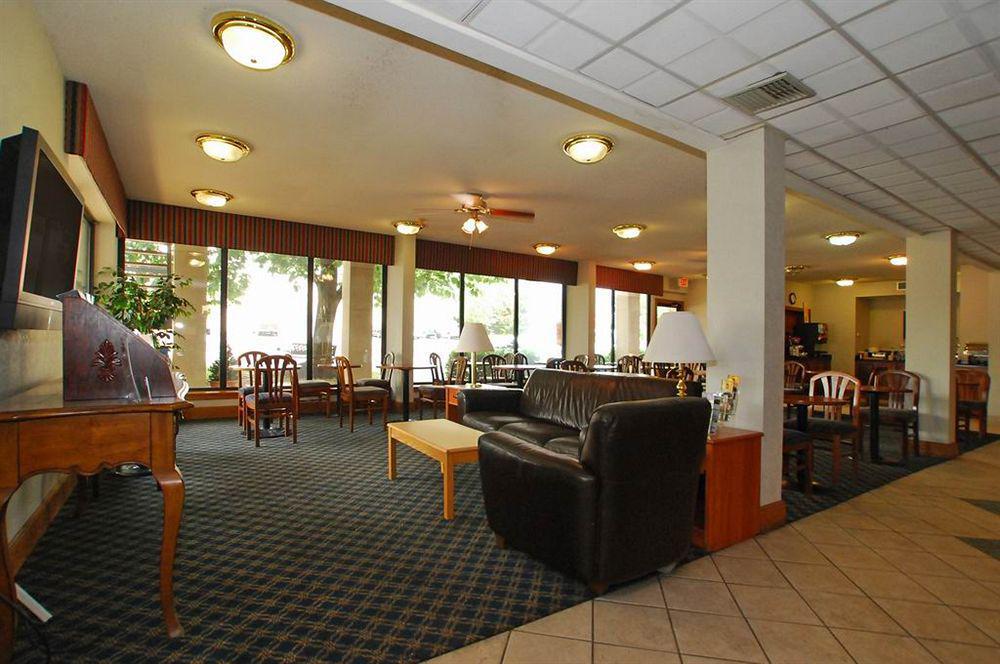 Quality Inn Fredericksburg-Central Park Area Restaurace fotografie