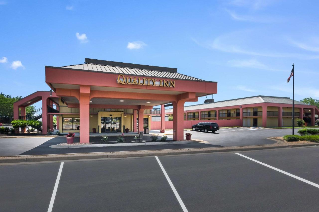 Quality Inn Fredericksburg-Central Park Area Exteriér fotografie